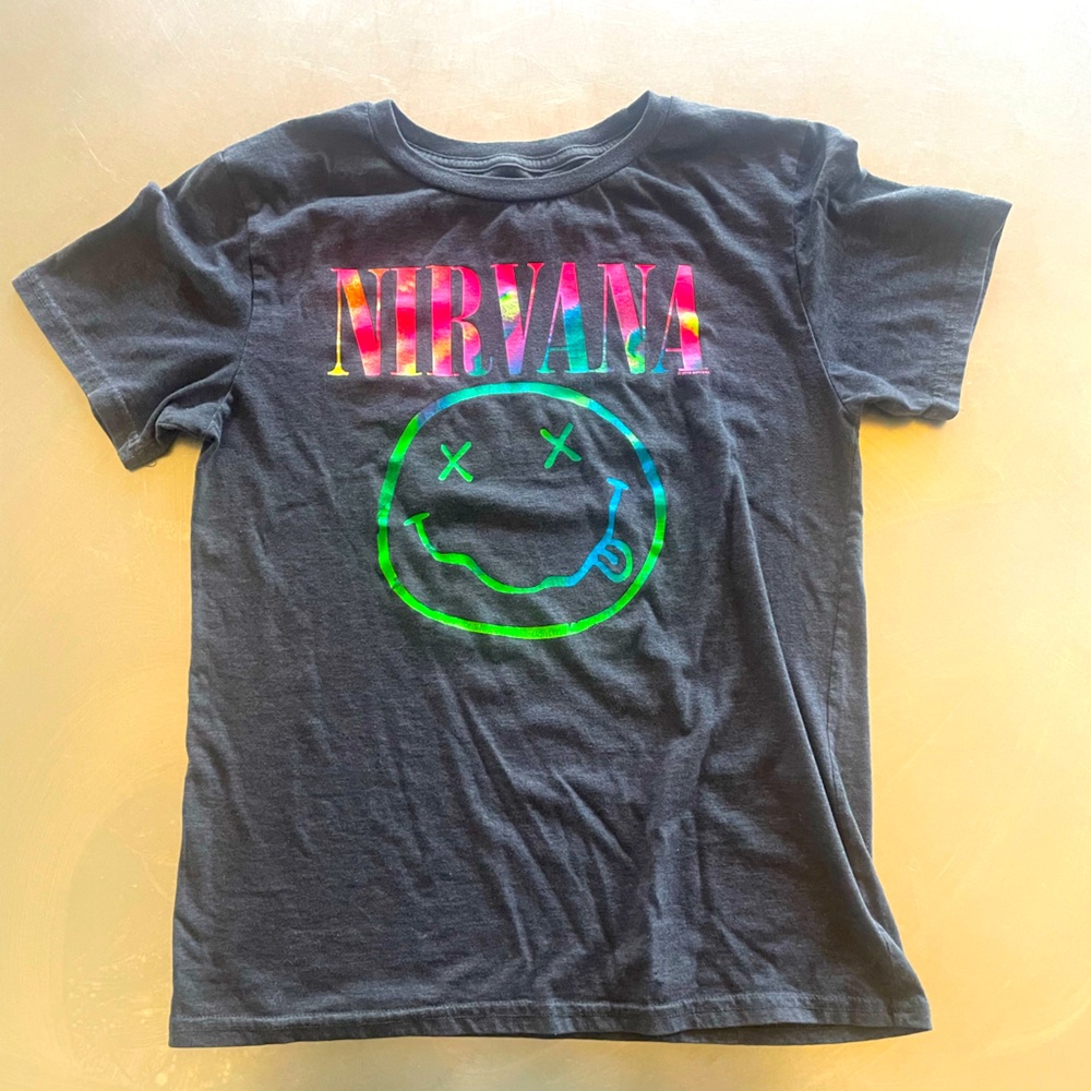 Nirvana Crooked Smile Band Shirt Size M Gray Graphic Tee Rainbow TieDye Retro